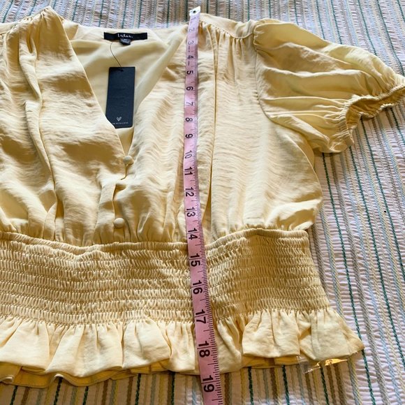NWT Lulus Bring the Style Light Yellow Puff Sleeve Peplum Crop Top - Picture 11 of 11